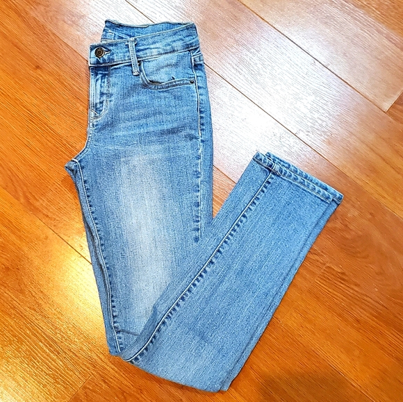 Old Navy Mid Rise Straight Leg Jeans - Picture 1 of 8